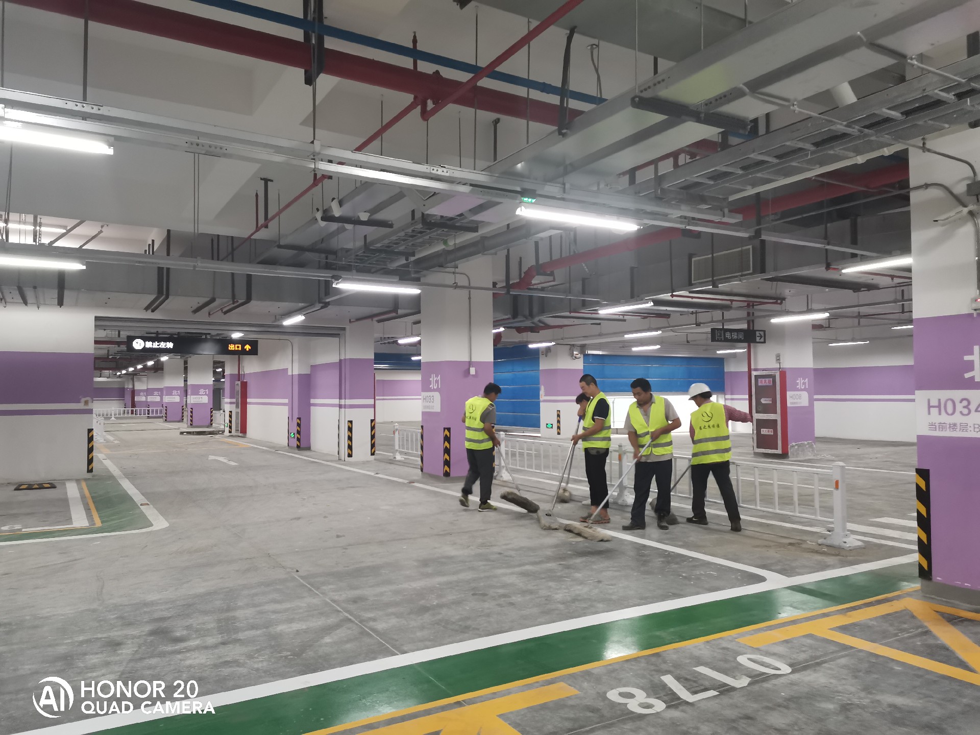 苏州湾地下空间停车场